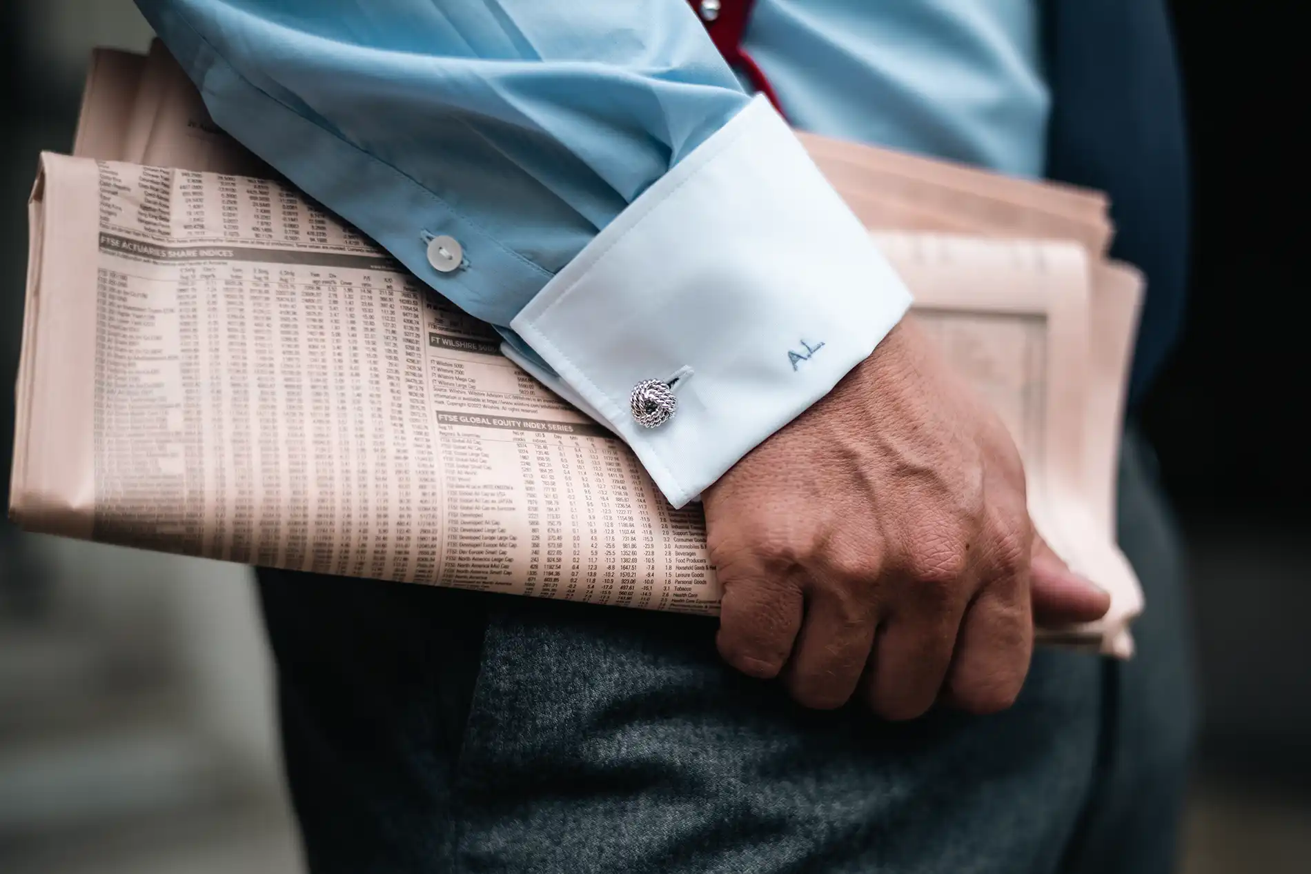 Bespoke Maßhemd mit Monogramm Manschetten der Reiser Maßhemden
